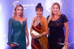 Érica e Selma Cabral, com Estelinha Frota Sales