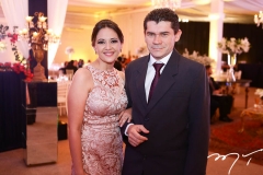 Marília Almeida e Henrique Nicolau