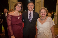 Daniela e Gilberto Costa e Marlene Cabral