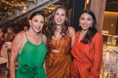 Luciana, Beatriz e Mila Bezerra