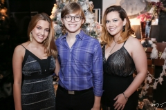 Lis, Thiago e Anik Mourão