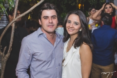Vitor Holanda e Camila Cunha