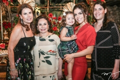 Carla, Marly, Sophia, Camila e Manoela Nogueira
