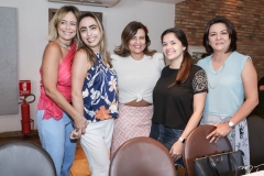 Andréa Fialho, Mabel Portela, Montiele Arruda, Juliana Alexandre e Guiomar Feitosa