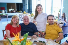 Célia e Raimundo Ferraz, Cristiana e Inácio Cortez