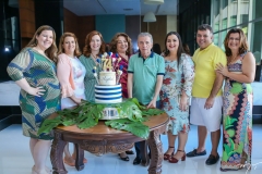 Livia, Claudia, Aline, Vera, Majela, Adriana, Alexandre e Auxiliadora Félix