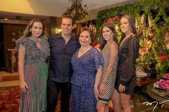 Roberta, Etevaldo, Marly,Natalia e Isabel Nogueira