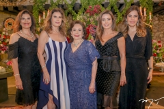 Silvana, Karla, Marly, Patricia e Rosely Nogueira