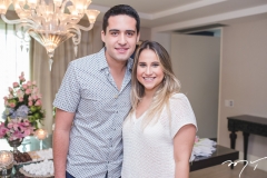Victor Oliveira e Roberta Fernandes