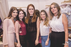 Giovanna Gripp Esteves, Camila Gripp, Fernanda Esteves, Amanda Maia e Cristina Esteves