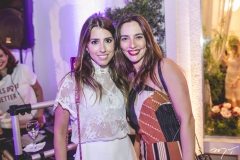 Thayra e Lara Romcy