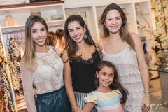 Carol Philomeno, Bia Cals e Natália Cals