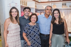 Natália Cals, Eduardo Cals, Júlia Philomeno, Alfredo Gurjão e Bia Cals
