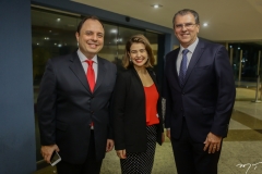 Alexandre e Talita Fermanian e Randal Pompeu