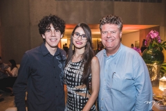 Evandro Alencar, Ágata Ferraz e Evandro Colares