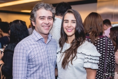 Ronaldo e Vivian Barbosa Simões