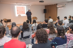Palestra sobre Alfabetização Visual