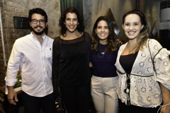 Rafael Fujita, Andrea Cardoso, Marcela Abreu e Priscilla Veras