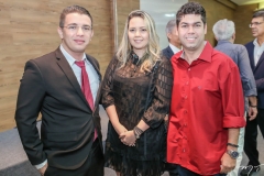 Taynara Almeida e Mauro Neto