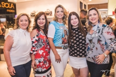 Tânia Teixeira, Martinha Assunção, Tais Pinto, Marcela e Suyane Dias Branco