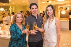 Adélia, Jonathan e Natália Magalhães