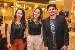 Adrísia Kelly, Rayane Ribeiro e Leandro Parente