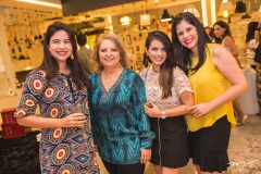 Isabele Garcia, Adélia Magalhães, Camila Furlanetti e Juliana Freitas