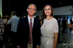 Dinaldo Diniz e Miriam Pereira
