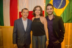 Roberto, Jaqueline e Lucas Marinho