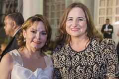Carla Miranda e Deven Moura Miller
