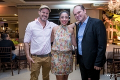 Fábio Tadaiewsky e Priscila e André Colares