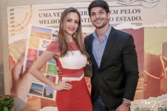 Ana Lucia Vivelela e Lucas Fernandes