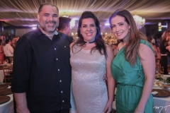 Edson e Patrícia Ferreira e Adamir Macedo