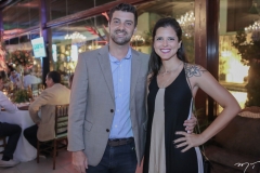 Fabiano Pedon e Priscila Mesquita