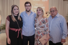 Jéssica, Rômulo, Nícia e Rezende Júnior