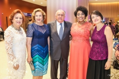 Ada Pimentel, Auxiliadora e João Carlos Pes Mendonça, Zelma Madeira e Ana Márcia Diógenes
