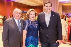 João Carlos e Auxiliadora Paes Mendonça e Marcelo Tavares