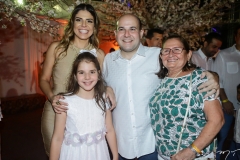 Isabelle, Carol Bezerra, Roberto Cláudio e Francisca Mesquita