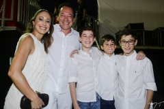 Larissa, Pedro Neto, Pedro, Matheus e Lucas Coelho