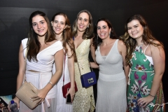 Gabriela Ferrer, Mariana Castro, Nathalia Bezerra, Anice Castro e Marina Tavares
