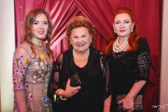 Isabela Ney, Ivone e Claudia Queiroz