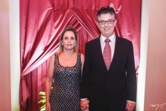 Luiziane Correia e João Batista Marques