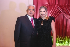 Tales e Jaqueline de Sá Cavalcante