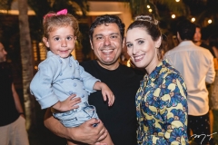 Maria Clara, Alexandre Teixeira e Monique Sales