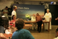 Sri Prem Baba lança livro