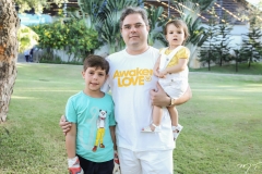 Marco, Edson Neto e Júlia Queiroz