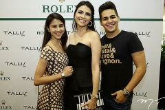 Marina e Paola Macedo, com Gustavo Macedo