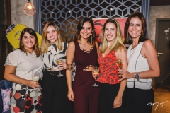 Natália Teixeira, Lina Ponte, Deborah Bandeira, Liana Sá e Gisele Studart