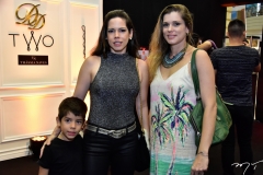 João Levi, Ingrid e Tatiana Moraes
