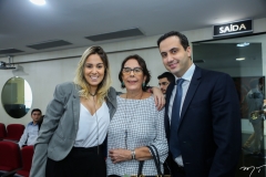 Rebeca e Elizabeth Almeida e Carlos Studart